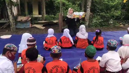 Kunjungan Literasi ke SD di Beruntung Baru, Nyaris Tak Tembus Armada Perpustakaan Palnam