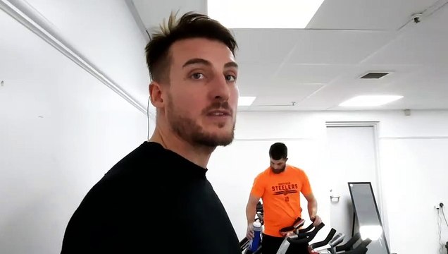 The ups and downs of an ice hockey hockey professional. Andreas Valdix, Sheffield Steelers.