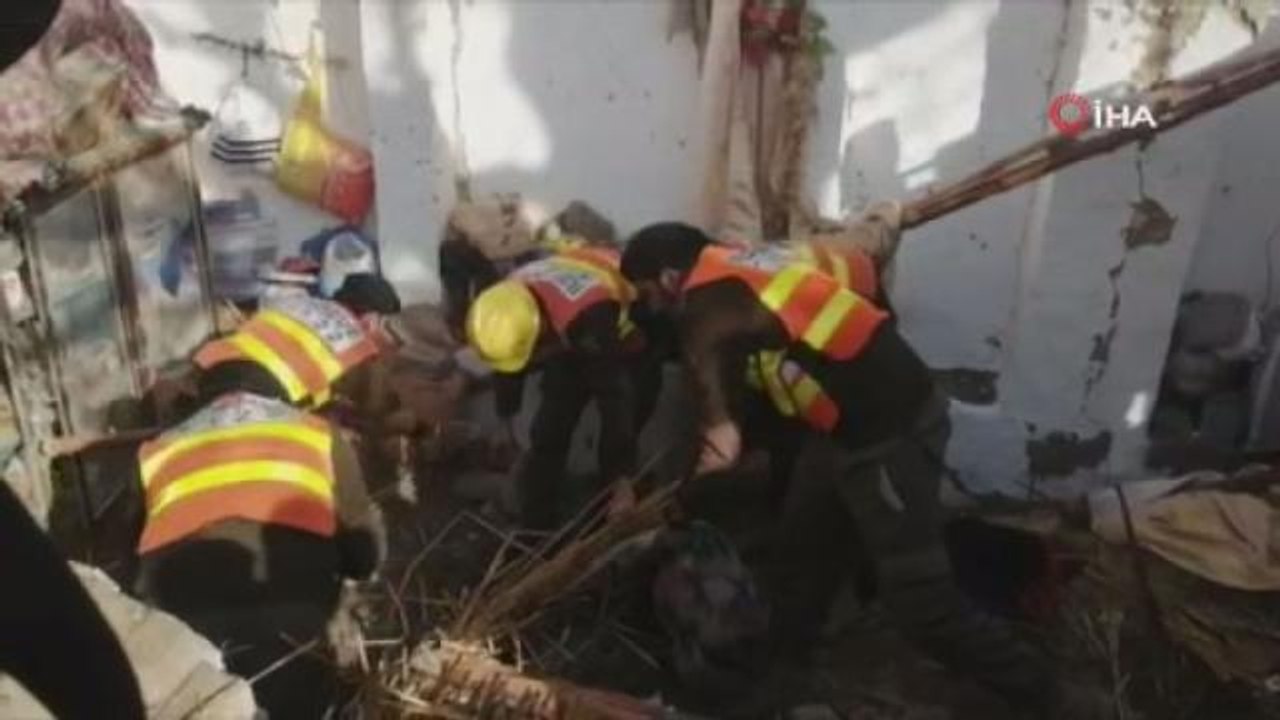 Son dakika haber! Pakistan'da evin çatısı çöktü: 5 ölü, 2 yaralı