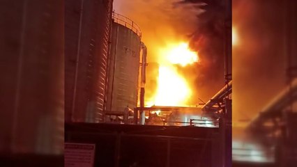 SK에너지 울산공장 에너지 저장장치 불...인명 피해 없어 / YTN