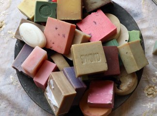 رحلة اختراع الصابون: بدأت منذ العصر الحجري وأخرجت لنا الجلسرين بالصدفة