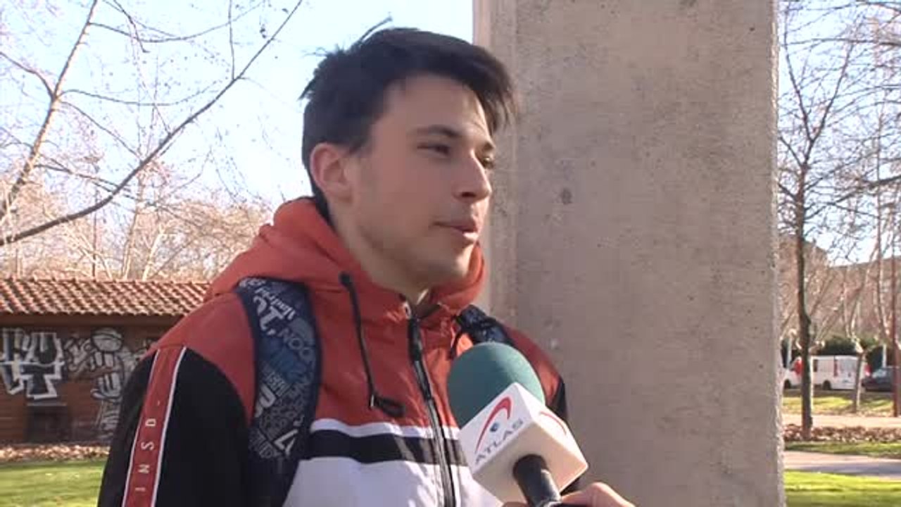 Los jóvenes apuestan por una educación semipresencial