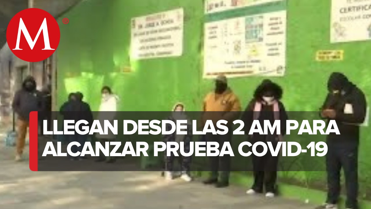 Largas filas en quiosco de pruebas covid