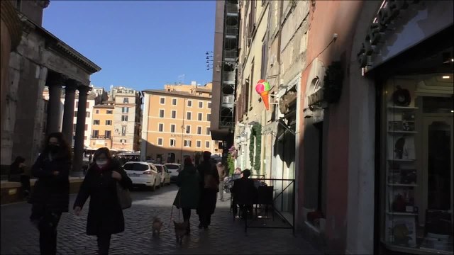 Papa, la figlia della titolare del negozio di dischi: Siamo rimasti senza parole