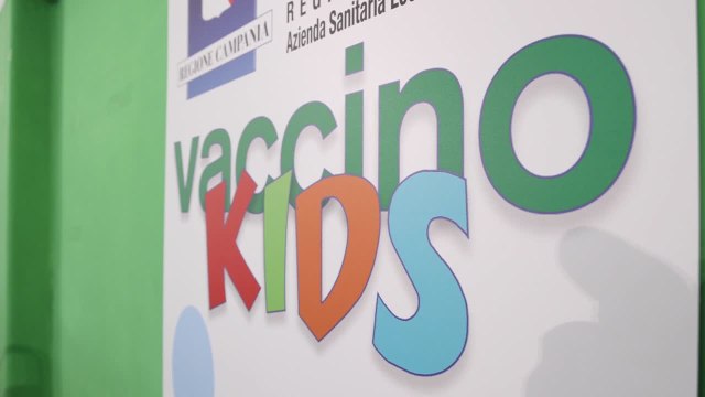 Idea vaccini a scuola. Ministero Istruzione: Prolungare anno? Valuteremo