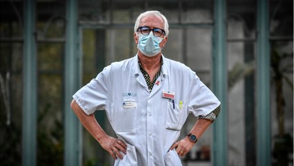 GALA VIDEO - "Si on mise tout sur le vaccin, on ne s'en sortira pas” : Gilles Pialoux persiste et signe