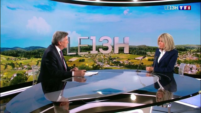 Brigitte Macron, invitée du JT de 13 heures de TF1, face à Jacques Legros.