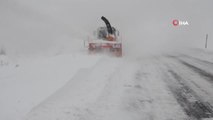 Antalya -Konya karayolunda kar kalınlığı bir metreyi geçti