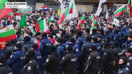 Tüntettek a járványügyi korlátozások ellen a bolgárok