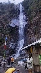 This waterfall is the highest in Sikkim 