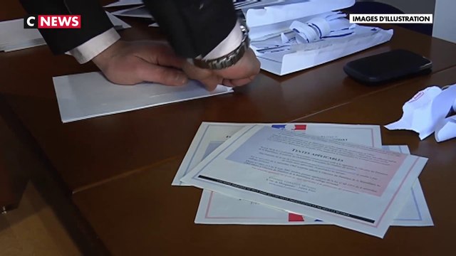 Faut-il modifier la règle des cinq cents parrainages?