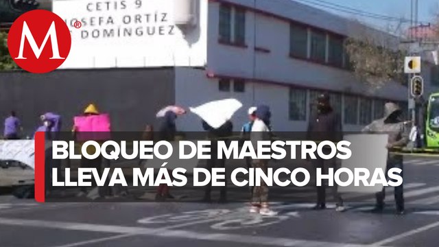 Maestros de Michoacán realizan protestas por falta de plazas