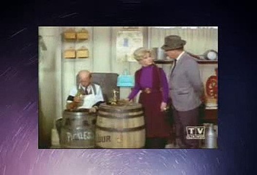 Green Acres - S06 X 162 - The Carpenter'S Ball - Green Acres Season06