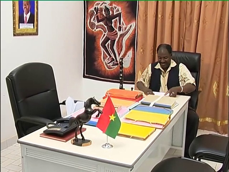 SUPER FLIC - saison 1 - EPISODE 27- COMME DEUX GOUTTES D EAU