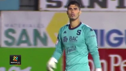 b td7-Aarón-Cruz-se-prepara-para-su-sexto-año-en-el-Saprissa-120122