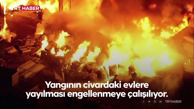 California'da itfaiye dev yangını söndürmeye çalışıyor