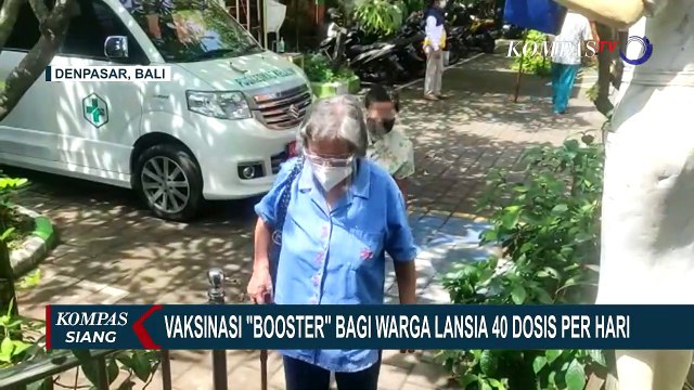 Rela Antre Sejak Pagi, Warga Lansia Antusias Terima Vaksinasi Booster di Puskesmas Kebon Jeruk!
