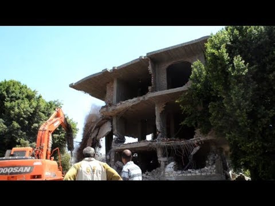 محافظ قنا يقود حملة مكبرة لإزالة التعديات علي النيل والأراضي الزراعية