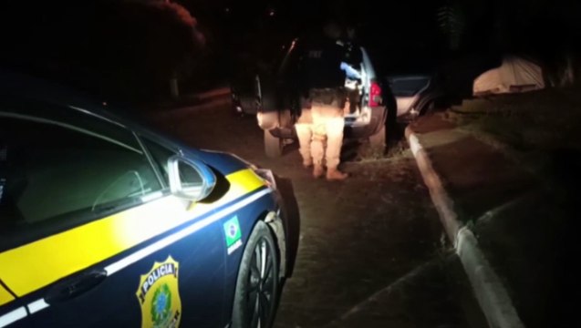 PRF apreende quase 300 kg de maconha em veículo com placas de Cascavel no Oeste do Estado