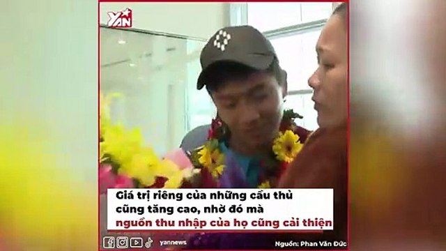 Hội cầu thủ _mang tiền về cho mẹ__ Hùng Dũng, Hà Đức Chinh xây nhà tiền tỷ báo hiếu