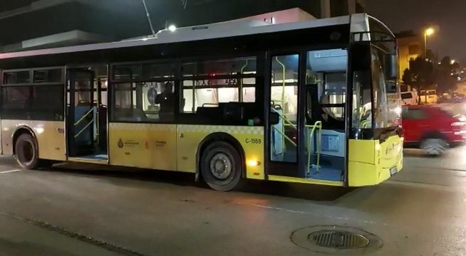 Üsküdar’da İETT otobüsü şoförü direksiyon başında fenalaştı