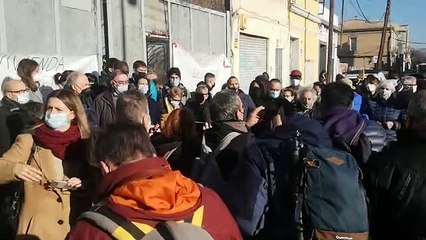 Concentración contra el desalojo de la nave de Badalona