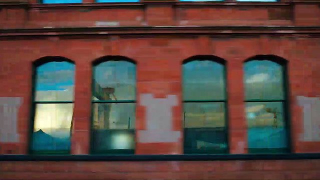 Belfast Bande-annonce VF (2022) Caitriona Balfe, Jamie Dornan