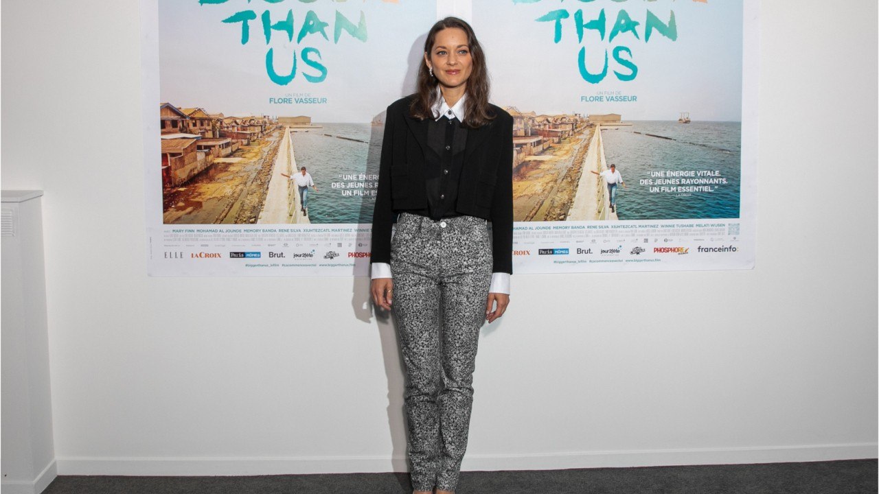 Voici - PHOTO Marion Cotillard : son appel aux membres de l'académie des César