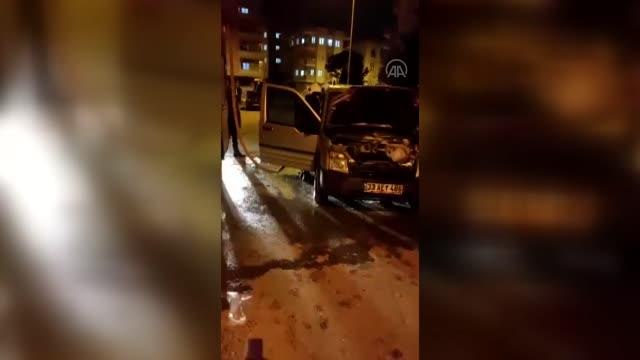 Son dakika! Park halindeki araçta çıkan yangın söndürüldü