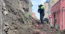 Termini Imerese (PA) - Crolla un muro, nessun ferito sotto le macerie (13.01.22)