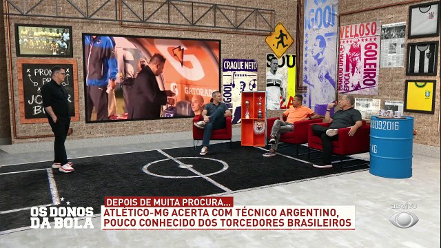 O Atlético-MG acertou a contratação de Antonio Mohamed, que estava sem clube. Será que o Galo acertou na contratação do argentino?#OsDonosDaBola
