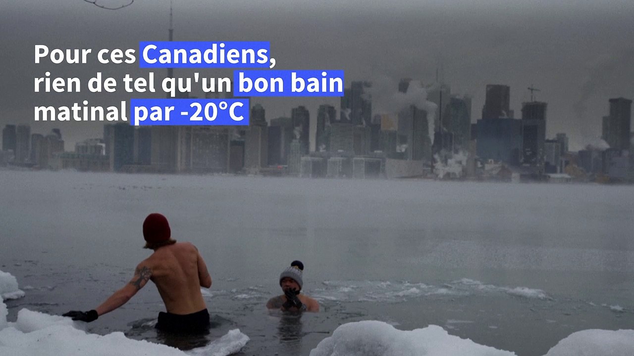Des Canadiens prennent un bain glacé dans le lac Ontario
