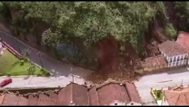 Deslizamento de terra destrói casarão do século XIX em Minas Gerais 40 minutos após evacuação