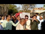 أهالي قرية النزلة بالفيوم يشيعون جنازة يوسف والي