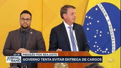 E a pressão de categorias do funcionalismo público por reajuste de salários virou preocupação do governo.