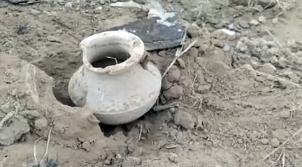 देगराय ओरण क्षेत्र में मिला मिट्टी में दबा मिला मटका