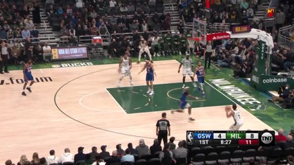 Assist of the Night: Giannis Antetokounmpo