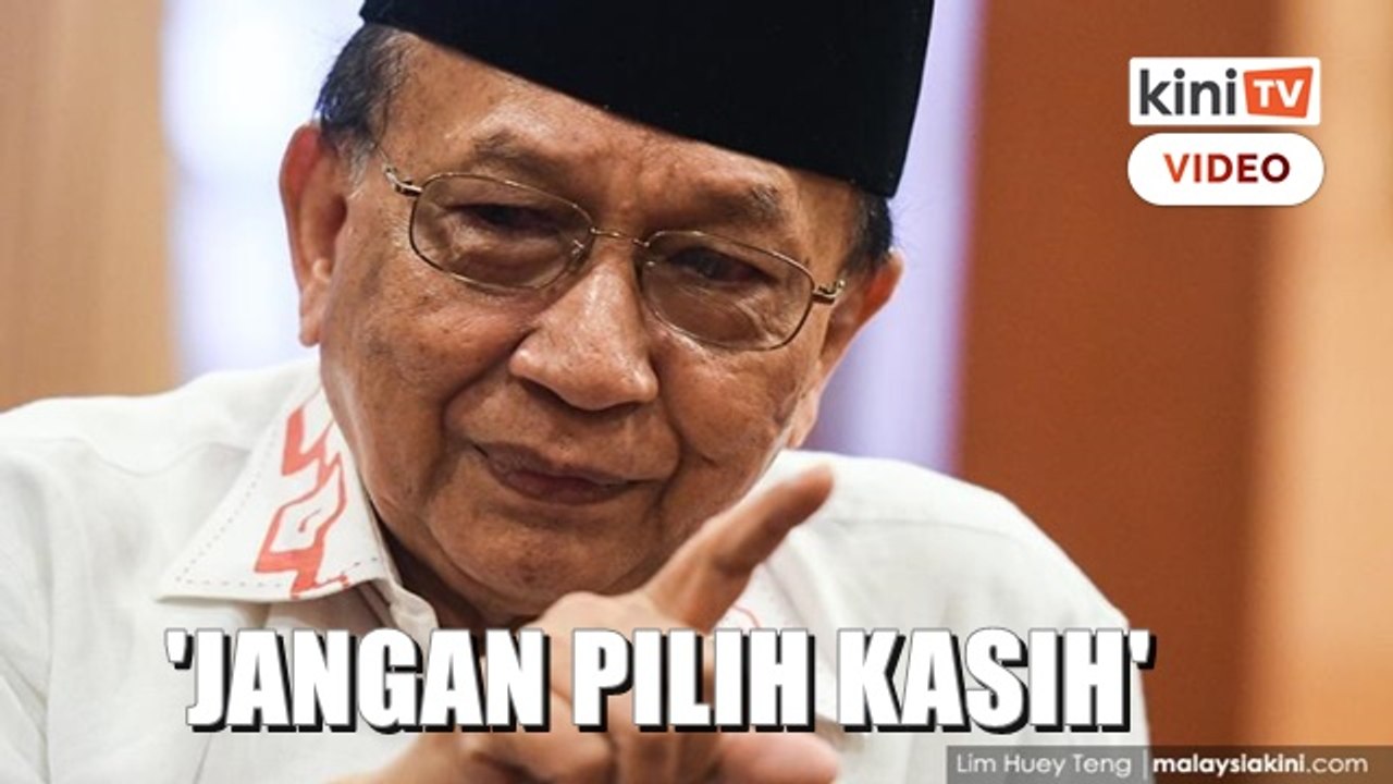 Baju oren lokap: SPRM perlu layan semua OKT sama rata - Rais