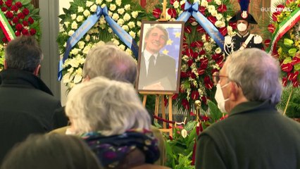 Centenas de pessoas despedem-se de David Sassoli