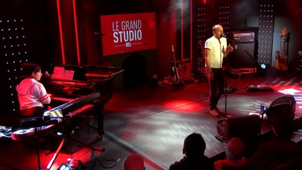 Ours interprète "NTM à Bercy" dans "Le Grand Studio RTL"