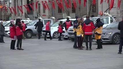 Vali 43 daire müdürüyle birlikte tek tek kapıları çalıyor