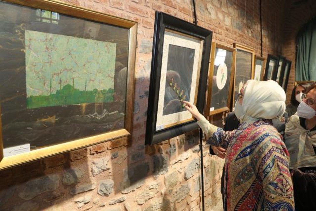 EMİNE ERDOĞAN, TEKAMÜL SÜRDÜRÜLEBİLİR SANAT SERGİSİ'NİN AÇILIŞINI YAPTI