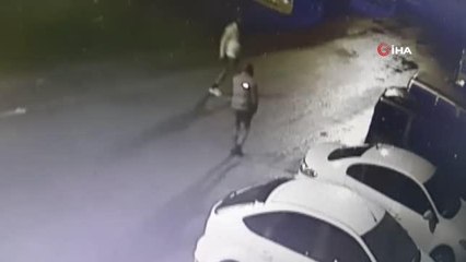 Kamyonet hırsızı yakalandı... Hırsızlık anları kamerada