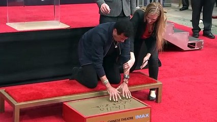 مكتب الكونغرس الأمريكي تمنح المغني العالمي لونيل ريتشي جائزة "غيرشوين"