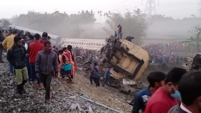 Bikaner Ex Derails: Locals help in rescue operations
