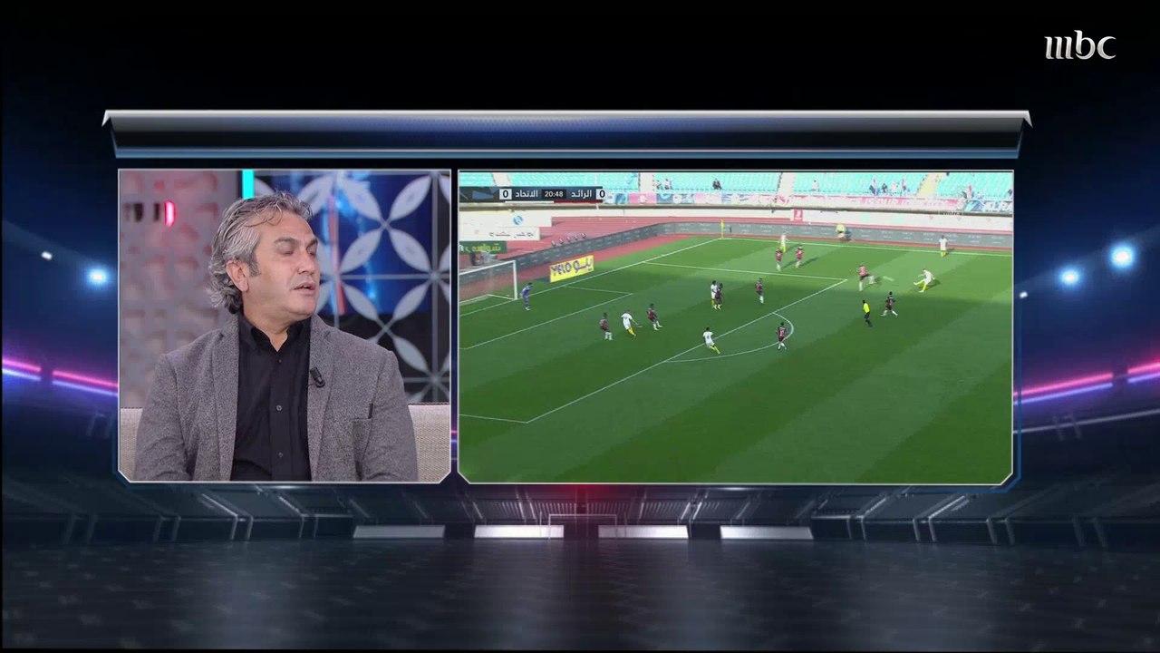 عمار عوض: الرائد له ضربة جزاء وهذا رأيي في الكرة الأخيرة بالمباراة.. والدغيثر: الاتحاد فاز بفضل التحكيم ومستوى حارسه.. والآغا يسأله.. أين أخطاء الحكم؟