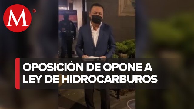 Senadores de oposición entregan a la Corte firmas faltantes contra Ley de Hidrocarburos