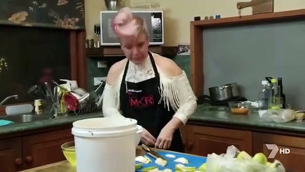 My Kitchen Rules - Se10 - Ep6 - Mick & Jodie-Anne (Vic, Group 1) - Part 02