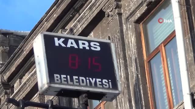 Termometreler eksi 16'yı gördü, Kars buz kesti
