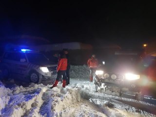 Van'da sağlık çalışanlarının zorlu kış nöbeti devam ediyor